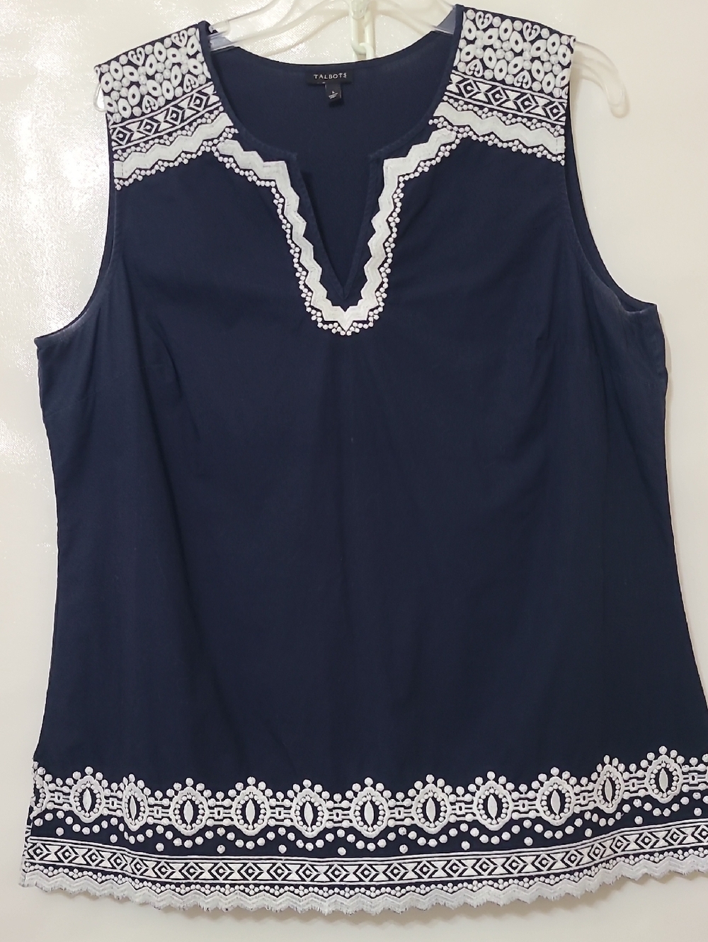 Talbots Navy Sleeveless Embroidered Split-Neck 100% Cotton Blouse Top - Size‎ L